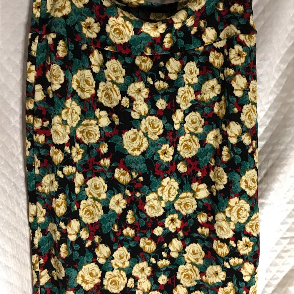 Lularoe Cassie skirt